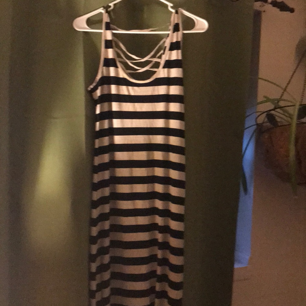 Adorable summer maxi dress